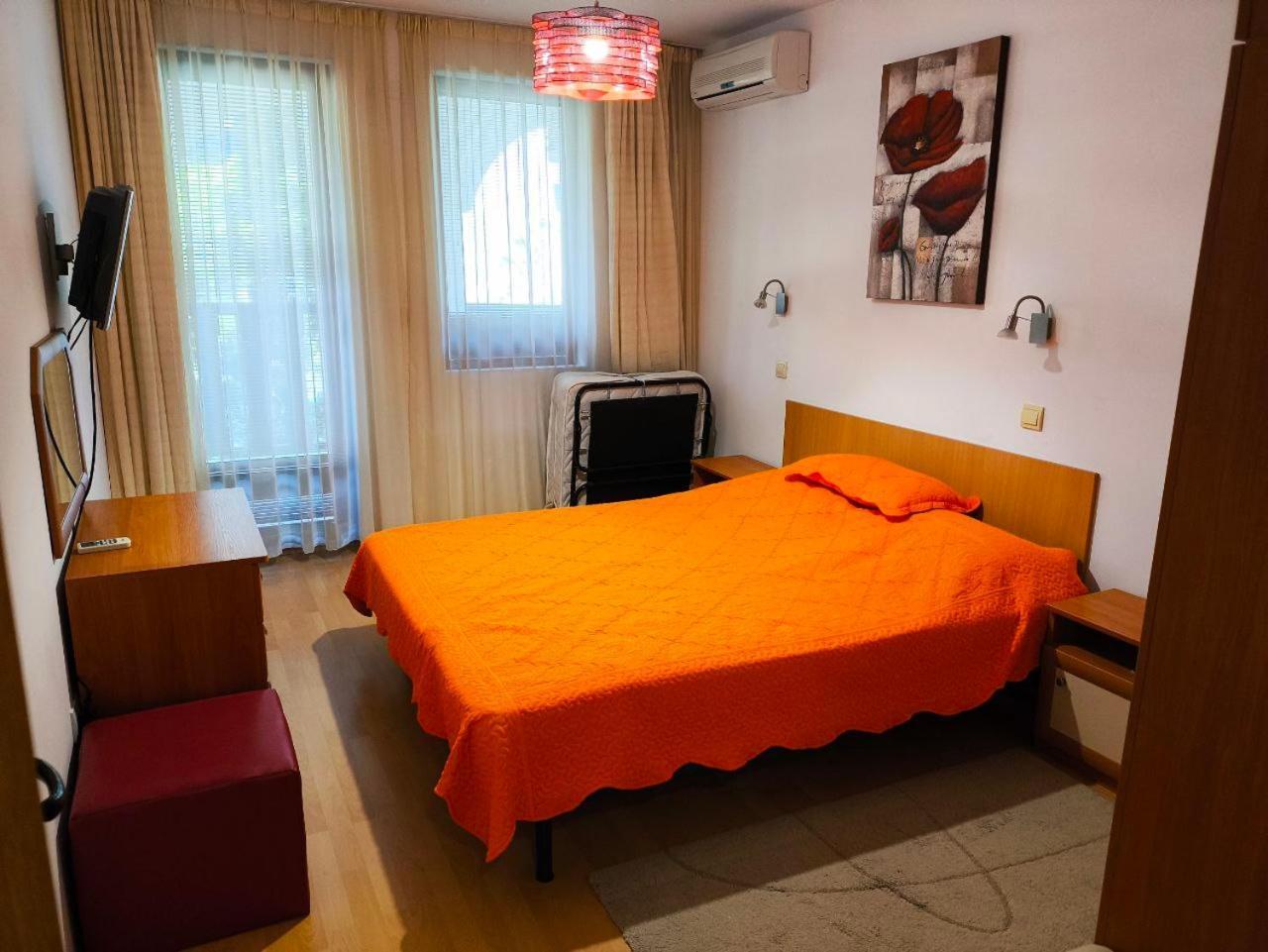 Dom-El Real Apartments 3 - Sveti Vlas Exteriör bild